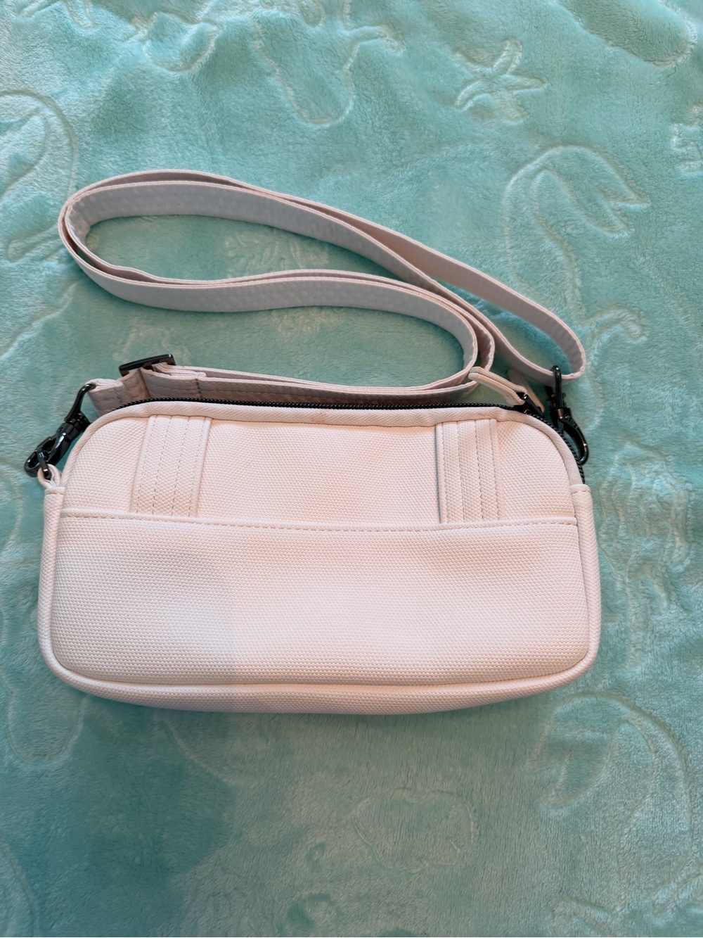 Lug Coupe XL White Matte Luxe Convertible Crossbody bag - Picture 2 of 6
